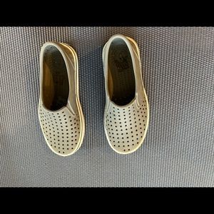 Gray “Miles” Native Shoe (US 12)